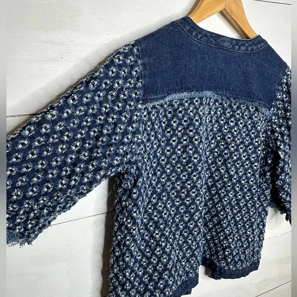 Chico’s Short Jean Jacket, Size 0 (6/8) - Picture 9 of 10